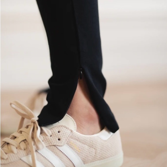 NWT Ilouity Dressed-Up Maternity Leggings - Picture 4 of 14